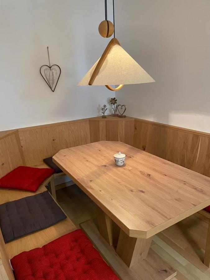 Haus 3 Top 16 - LowBudget Apartment Kaprun Exterior foto